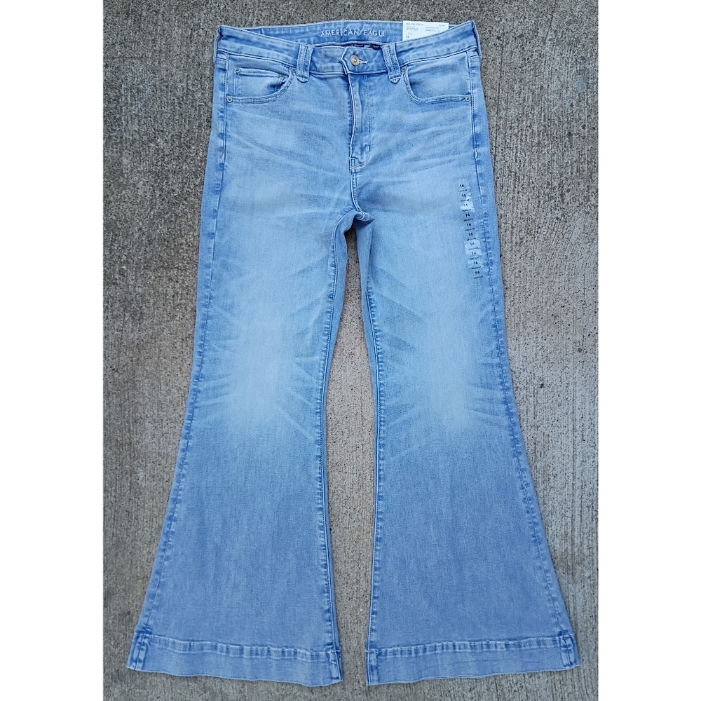 New American Eagle Festival Flare High Rise Stretch Light Wash Jeans